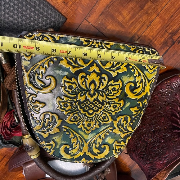 Handbag - Picture 3 of 9